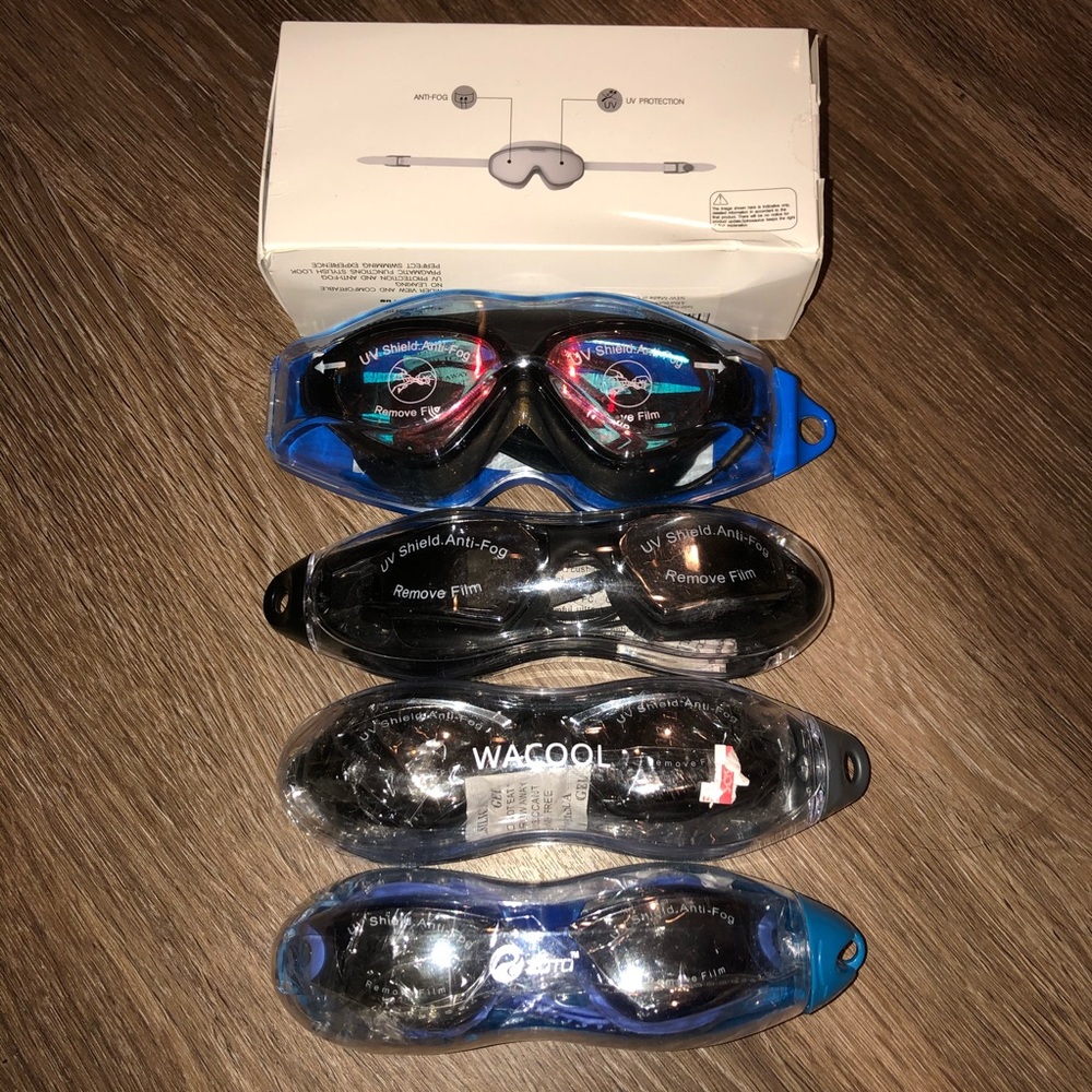 Goggles selling bundles Brand New✨